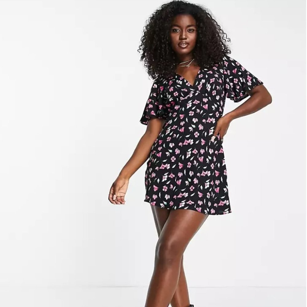Stradivarius v neck mini tea dress in pink floral print